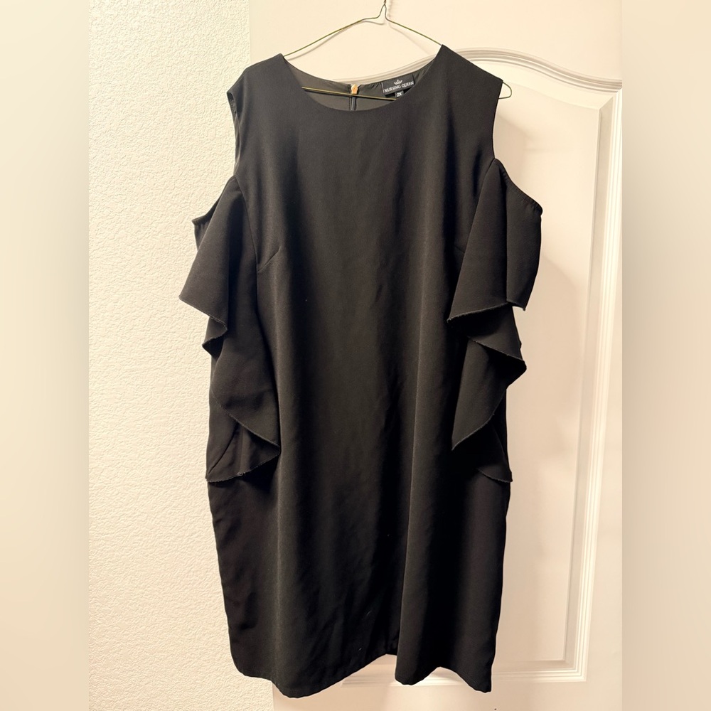 Nursing Queen Black Open Shoulder Midi Dress
